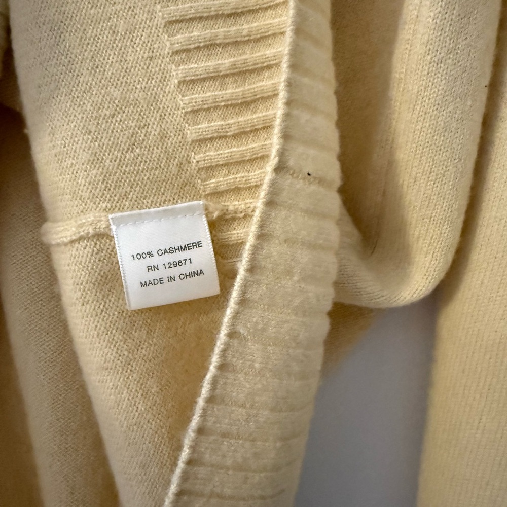NakedCashmere V-Neck Cashmere Sweater in Chiffon XS - Picture 4 of 6